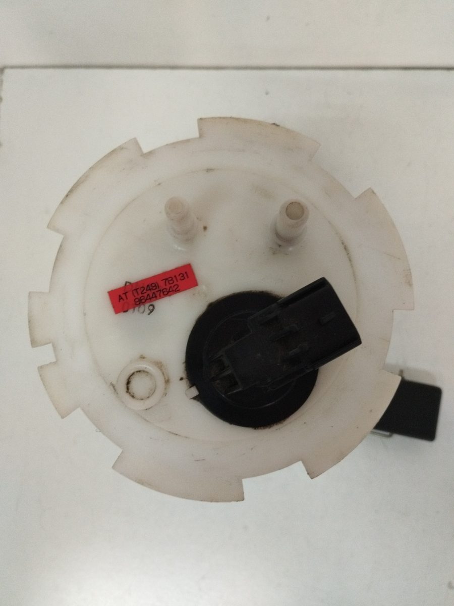 Bomba de Combustible Chevrolet Aveo 2006-2012 LT 1.4L 69kW 96447642