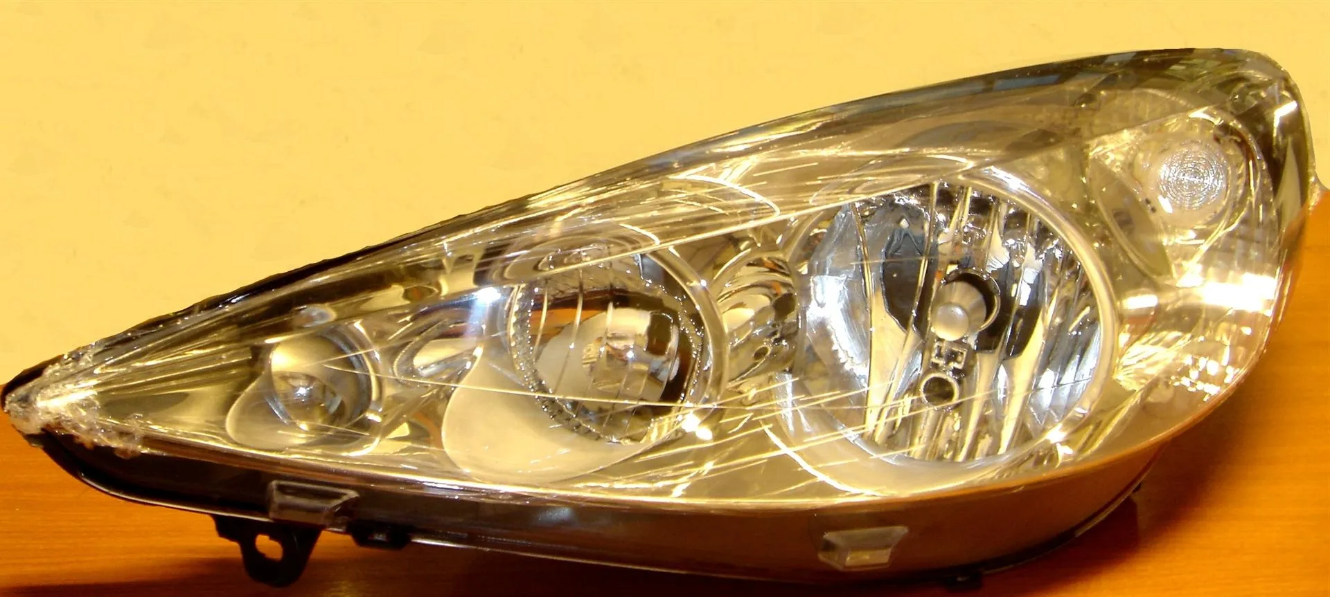 SEMIOPTICA IZQ PEUGEOT 207 08 BRASIL CRISTAL(MAN)