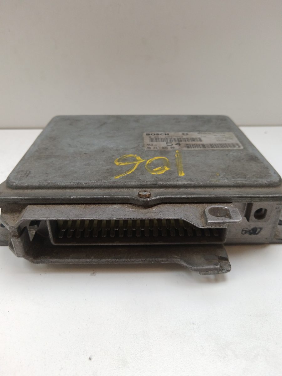 Centralita Motor Uce Peugeot 106 (S1) 1991-1996 Cocktail 1.1L 44kW 0261203943