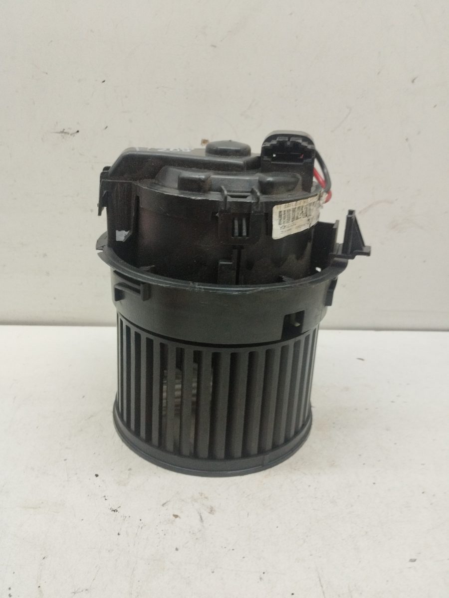 Motor Calefaccion Peugeot 208 2012-2019 Style 1.2L 60kW T1013140A