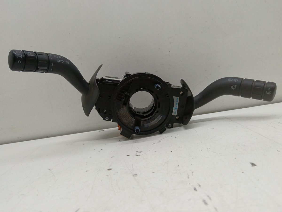 Llave Multifuncion Volkswagen Fox (5Z1) 2005-2012 Básico 1.4L 55kW 5Z0953513A
