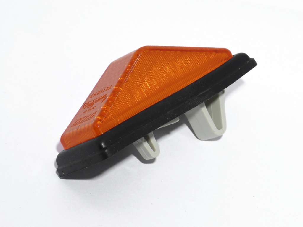 Faro lateral Fiat Uno / Premio sin portalámpara