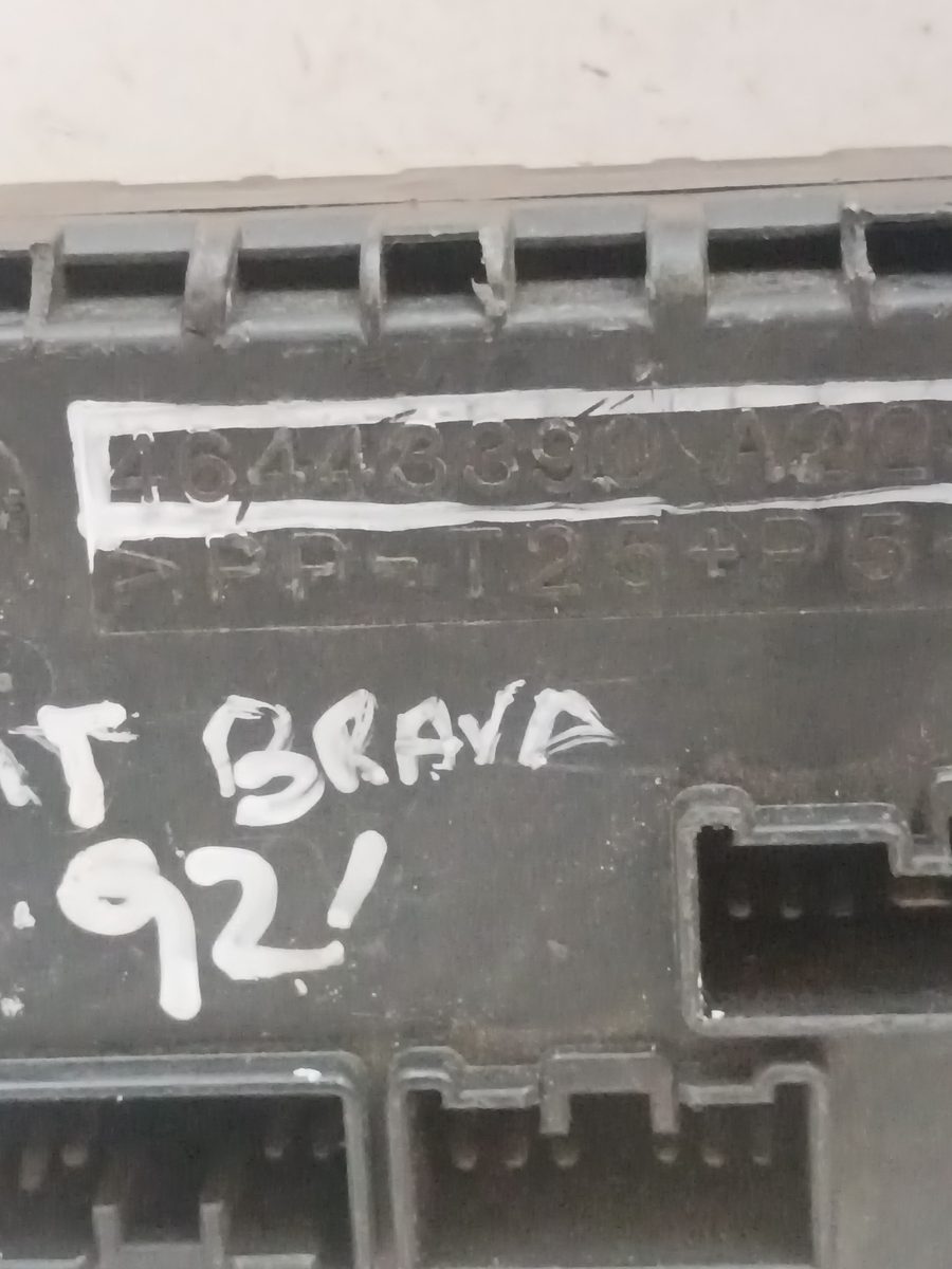Caja Reles / Fusibles Fiat Brava (182) 1995-2002 TD 75 S 1.9L 55kW 46443390