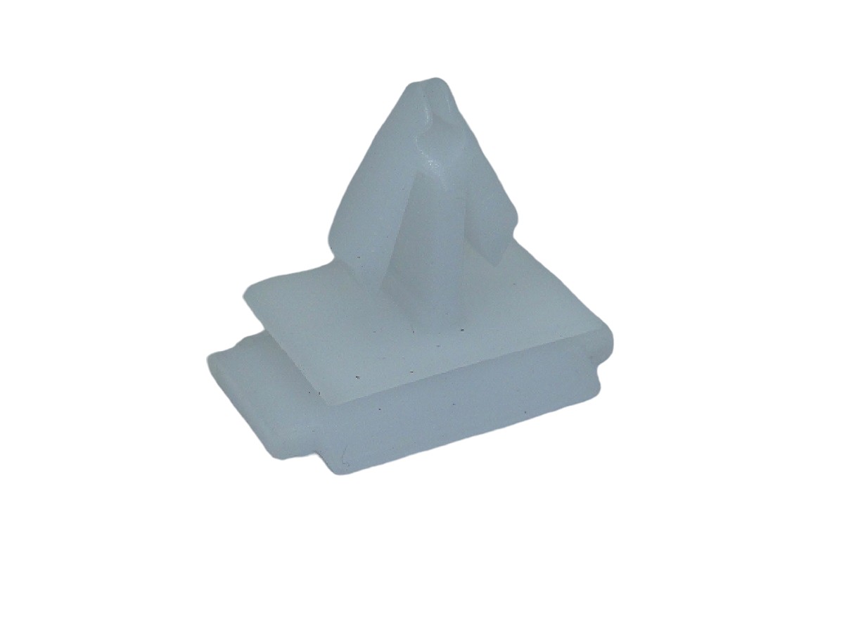 BROCHE PARAGOLPE TRASERO CHEVROLET S10 COLORADO 2012/