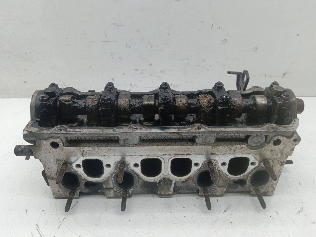 Tapa De Cilindros Volkswagen Polo (9N1) 2001-2005 1.9 SDI 1.9L 47kW 038103373E