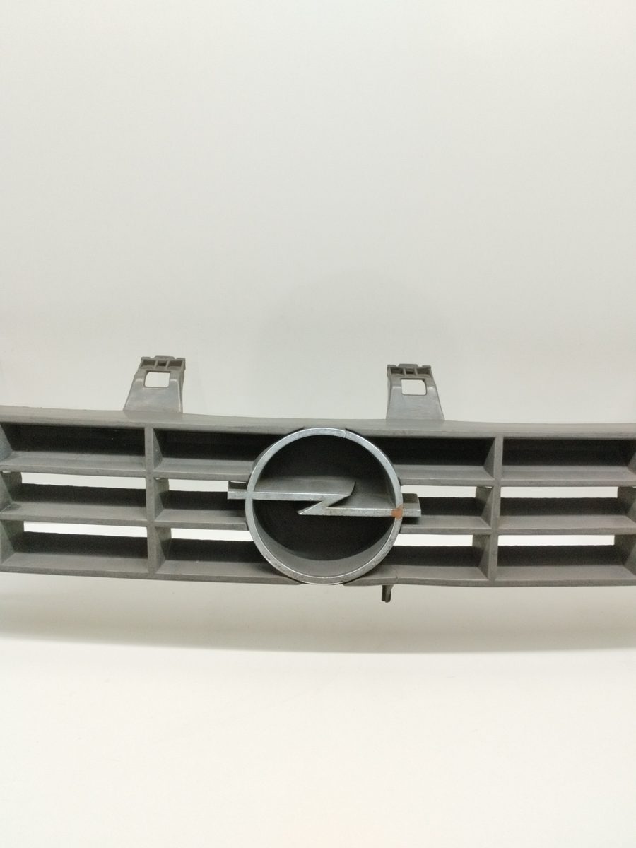 Careta Opel Rekord E desde 1984 GL Familiar 90148566