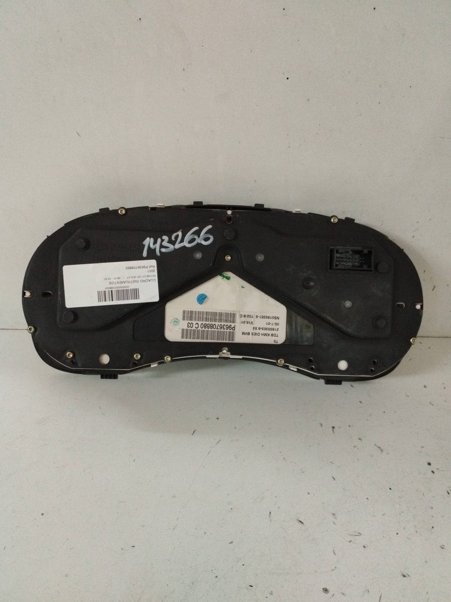 Tablero de Instrumentos Peugeot 307 (S1) 2001-2005 XT 2.0L 66kW 9636708880
