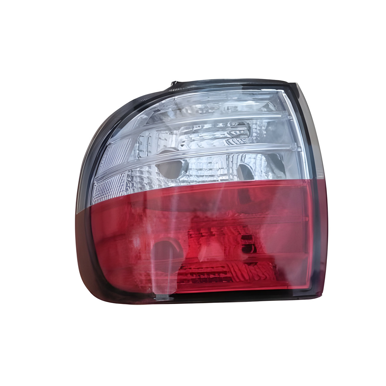 FARO TRASERO EXTERNO IZQ. -TYC-