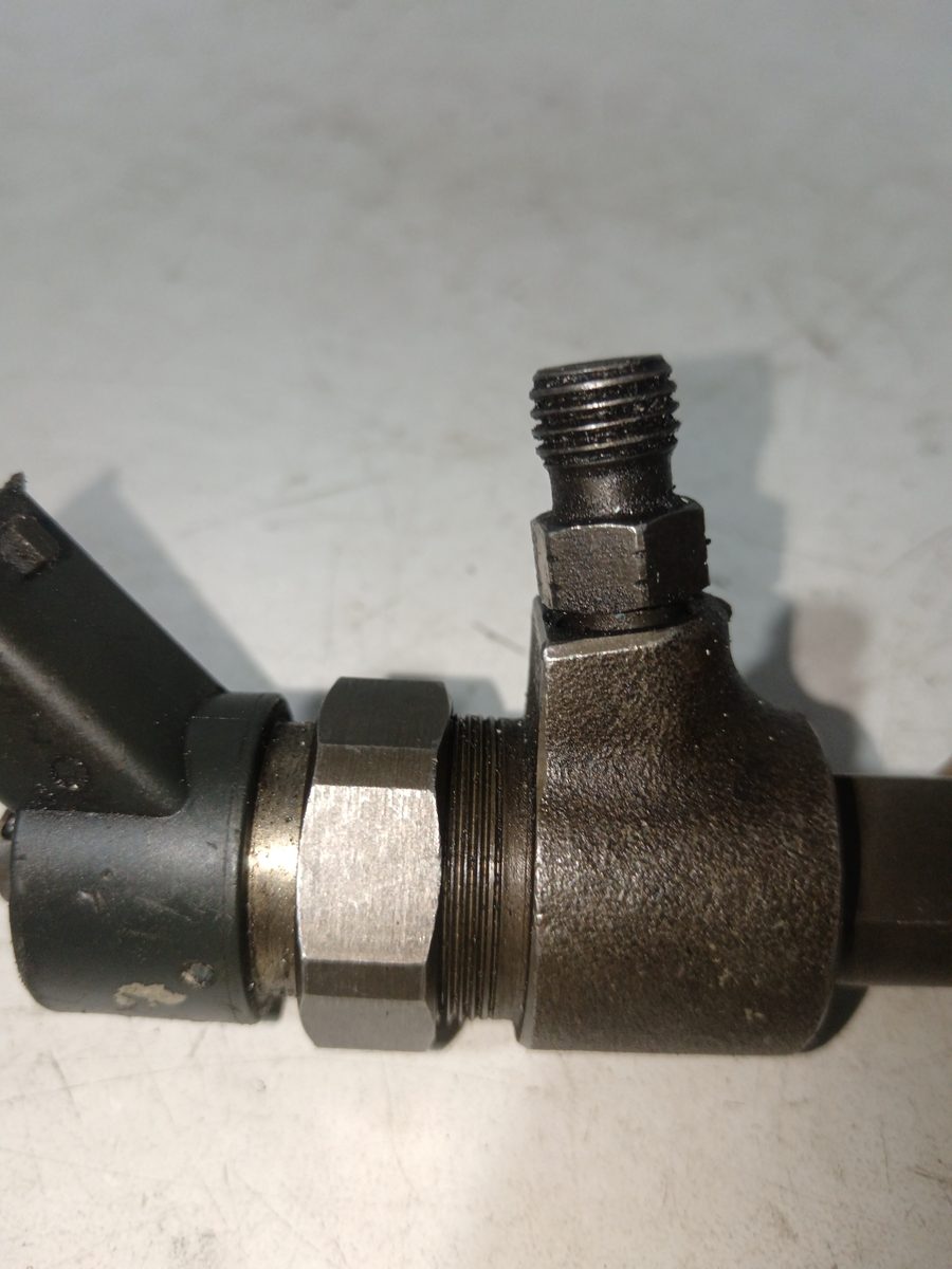 Inyector Alfa Romeo 145 1994-2001 1.9 JTD 1.9L 77kW 0445110002