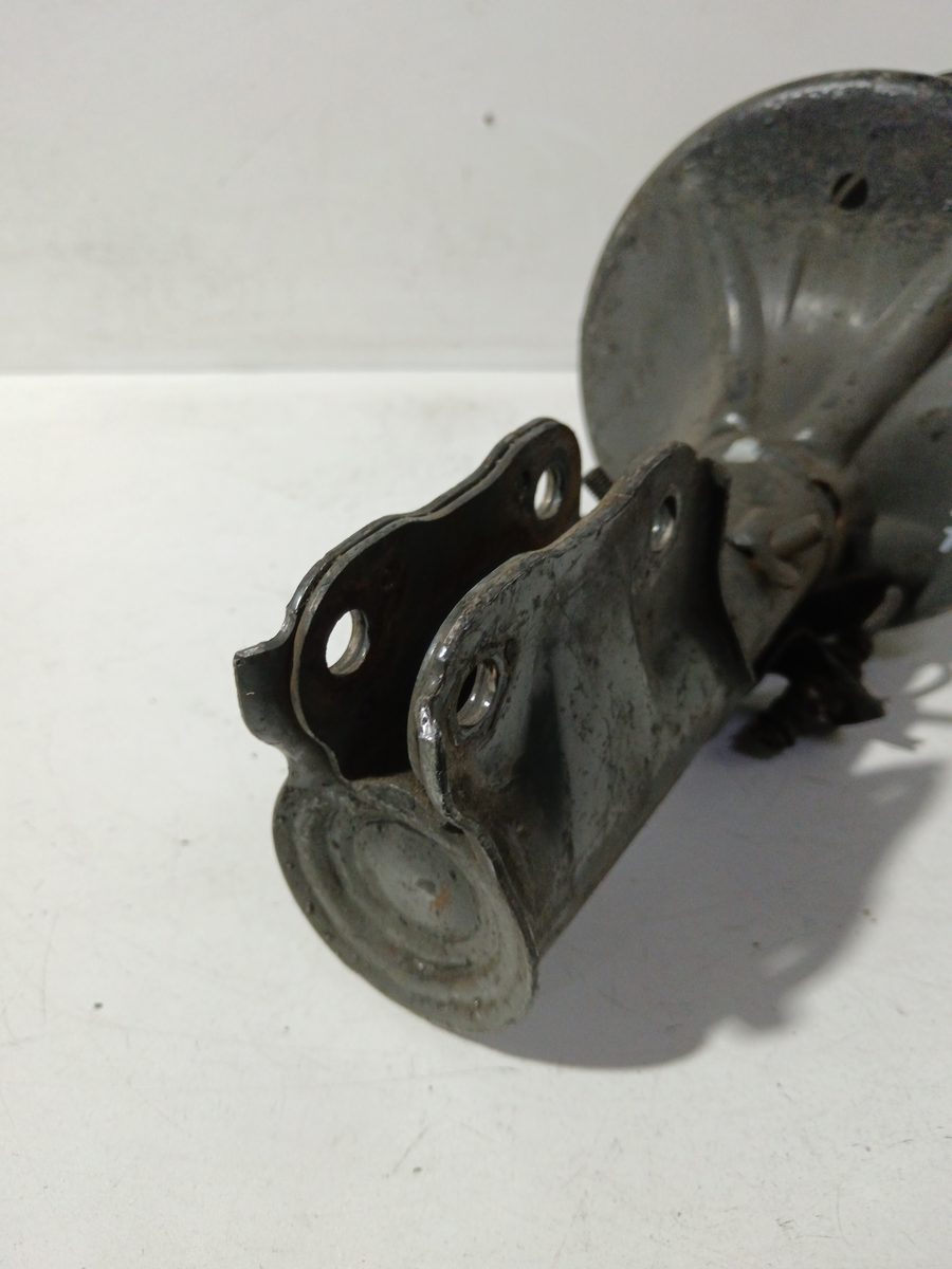 Amortiguador Delantero Der/Izq Peugeot 307 (S1) 2001-2005 XT 2.0L 79kW 16555S8A98