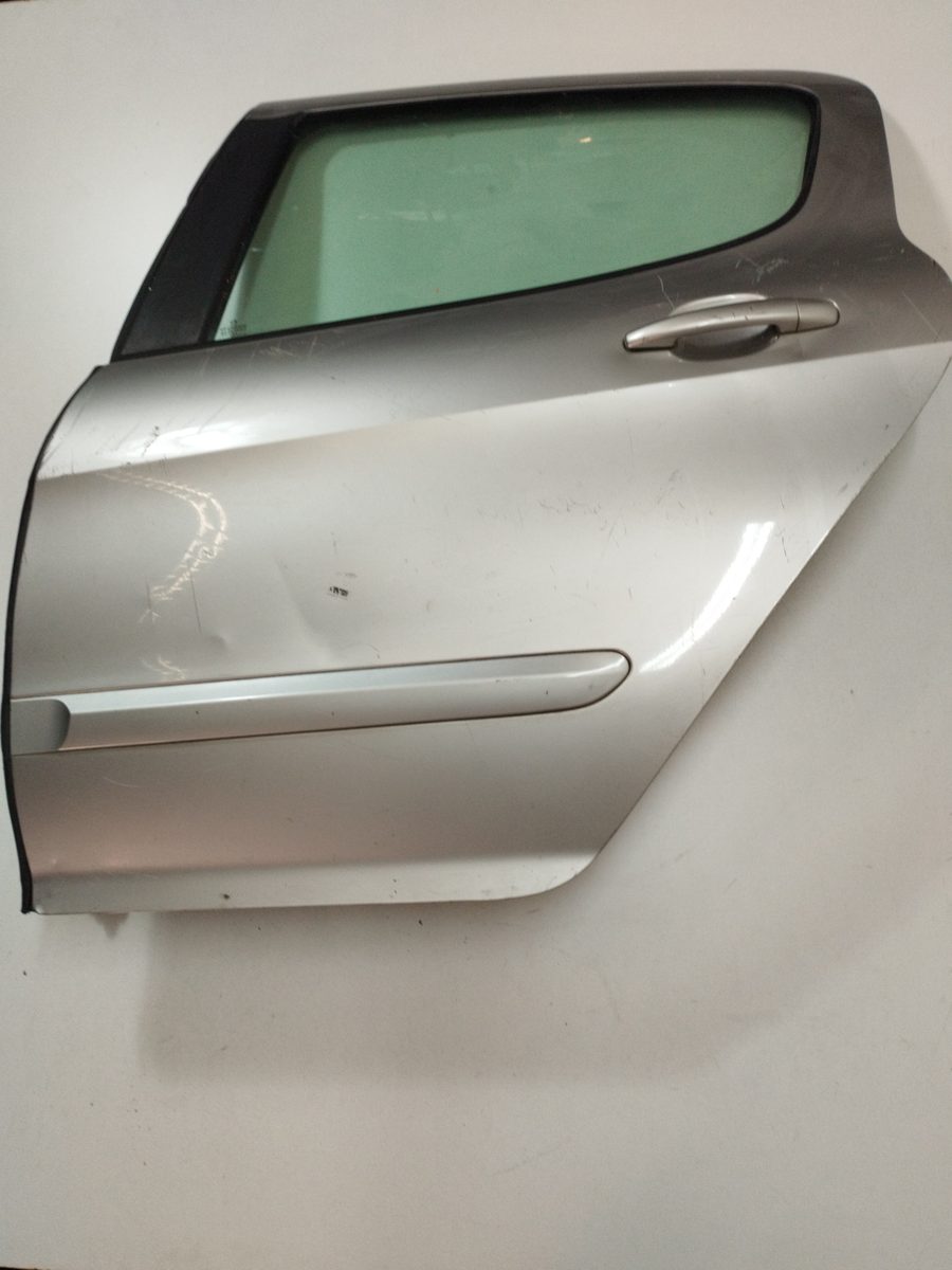 Puerta Trasera Izquierda Peugeot 308 2007-2013 Confort