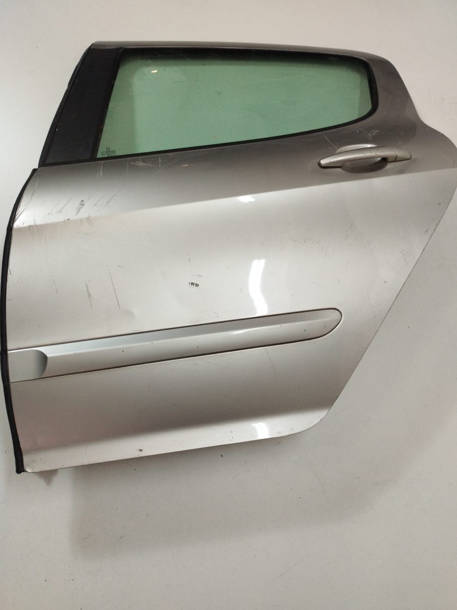 Puerta Trasera Izquierda Peugeot 308 2007-2013 Confort