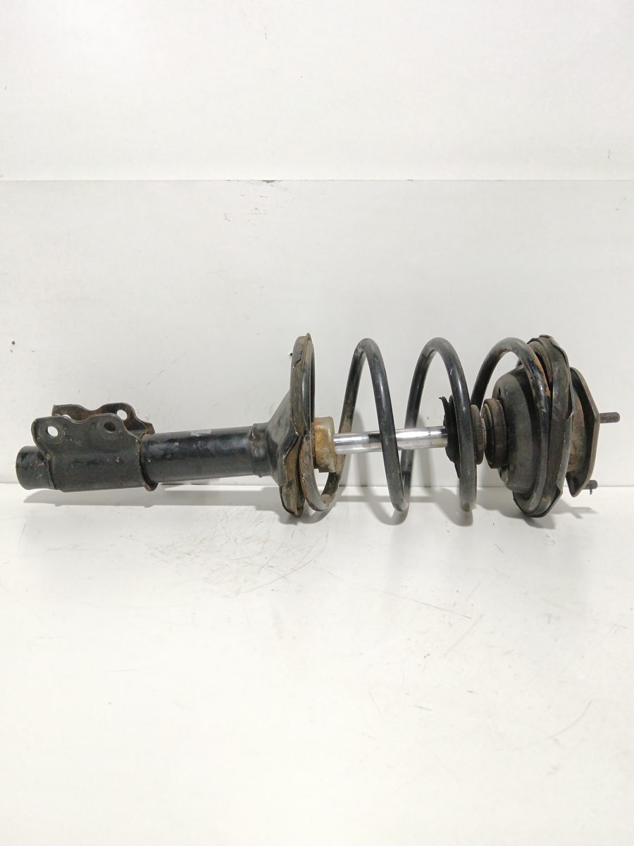 Amortiguador Delantero Derecho Nissan Serena (C23M) 1992-2002 543029C004