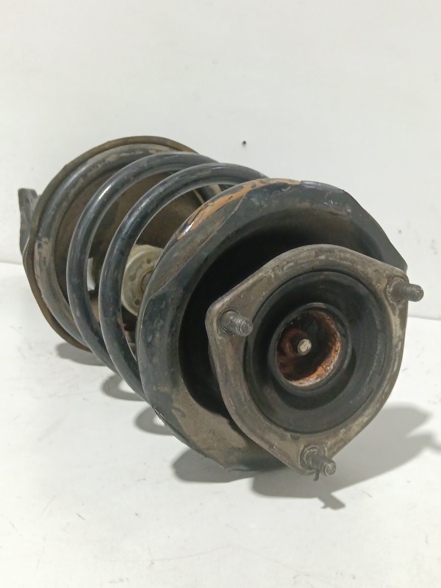 Amortiguador Delantero Derecho Nissan Serena (C23M) 1992-2002 543029C004