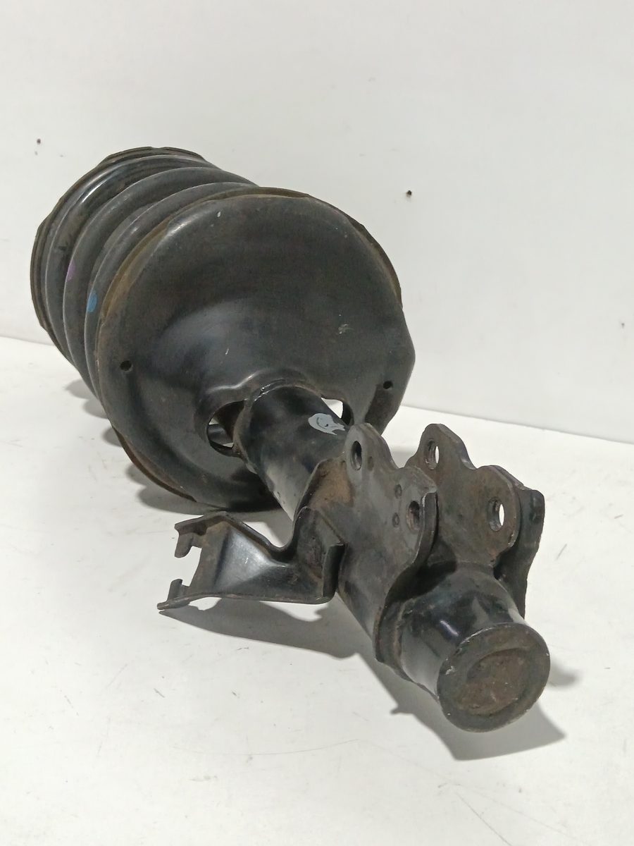 Amortiguador Delantero Derecho Nissan Serena (C23M) 1992-2002 543029C004