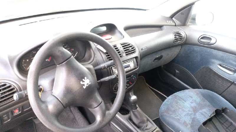 Puerta Delantera Derecha Peugeot 206 Berlina 1998-2010 XT