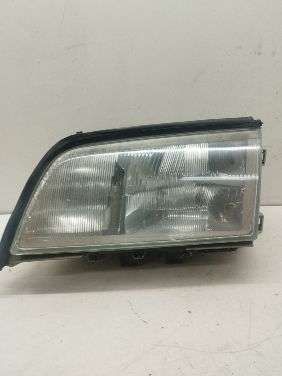 Faro Delantero Izquierdo Mercedes-Benz Clase C (W202) Berlina 1993-2000 CDI (202.133)