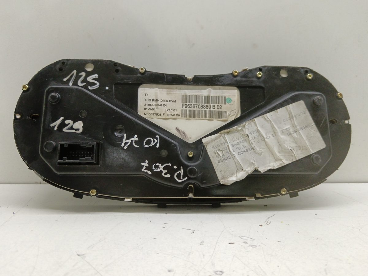 Tablero de Instrumentos Peugeot 307 Berlina (S2) 2005-2008 1.6 HDi P9636708880B02
