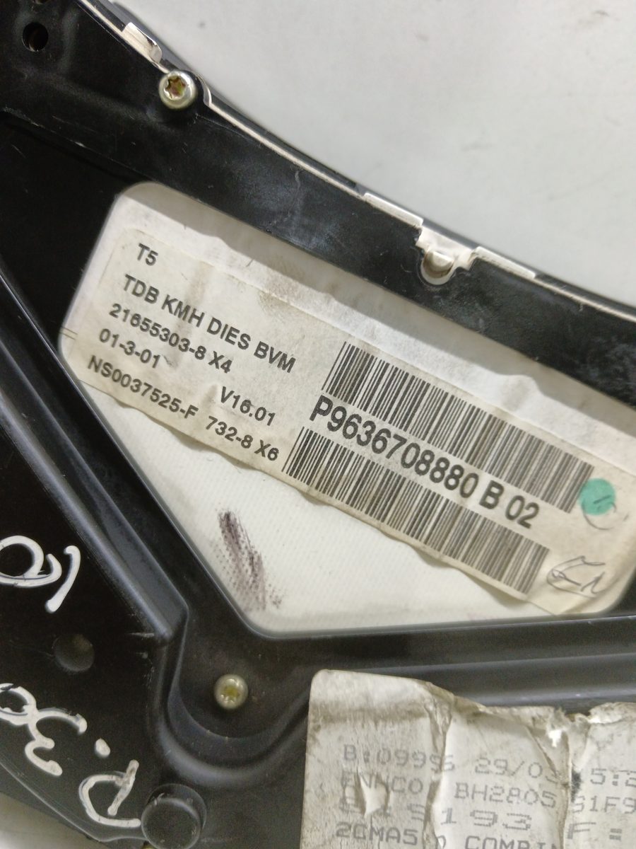 Tablero de Instrumentos Peugeot 307 Berlina (S2) 2005-2008 1.6 HDi P9636708880B02