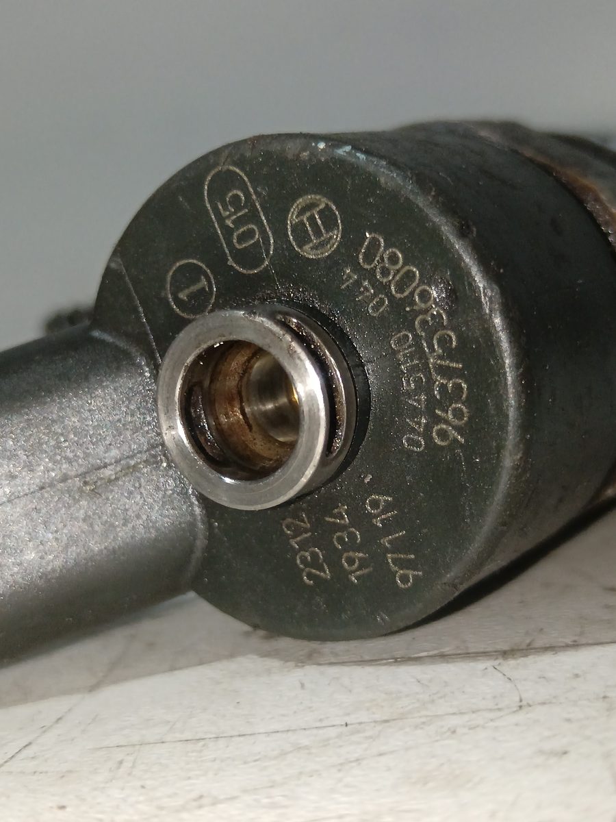 Inyector Fiat Scudo (222) desde 1995 2.0 JTD CAT 2.0L 80kW 0445110044