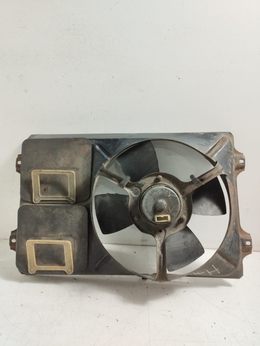 Electroventilador Volkswagen Golf I (171/173) desde 1981 1,8 1.8L 82kW 0130107043