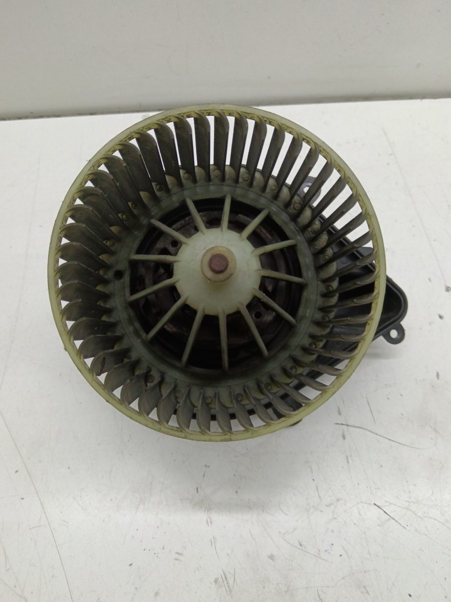 Motor Calefaccion Citroën Xsara Berlina 1997-2005 2.0 HDi 2.0L 80kW 740471233F