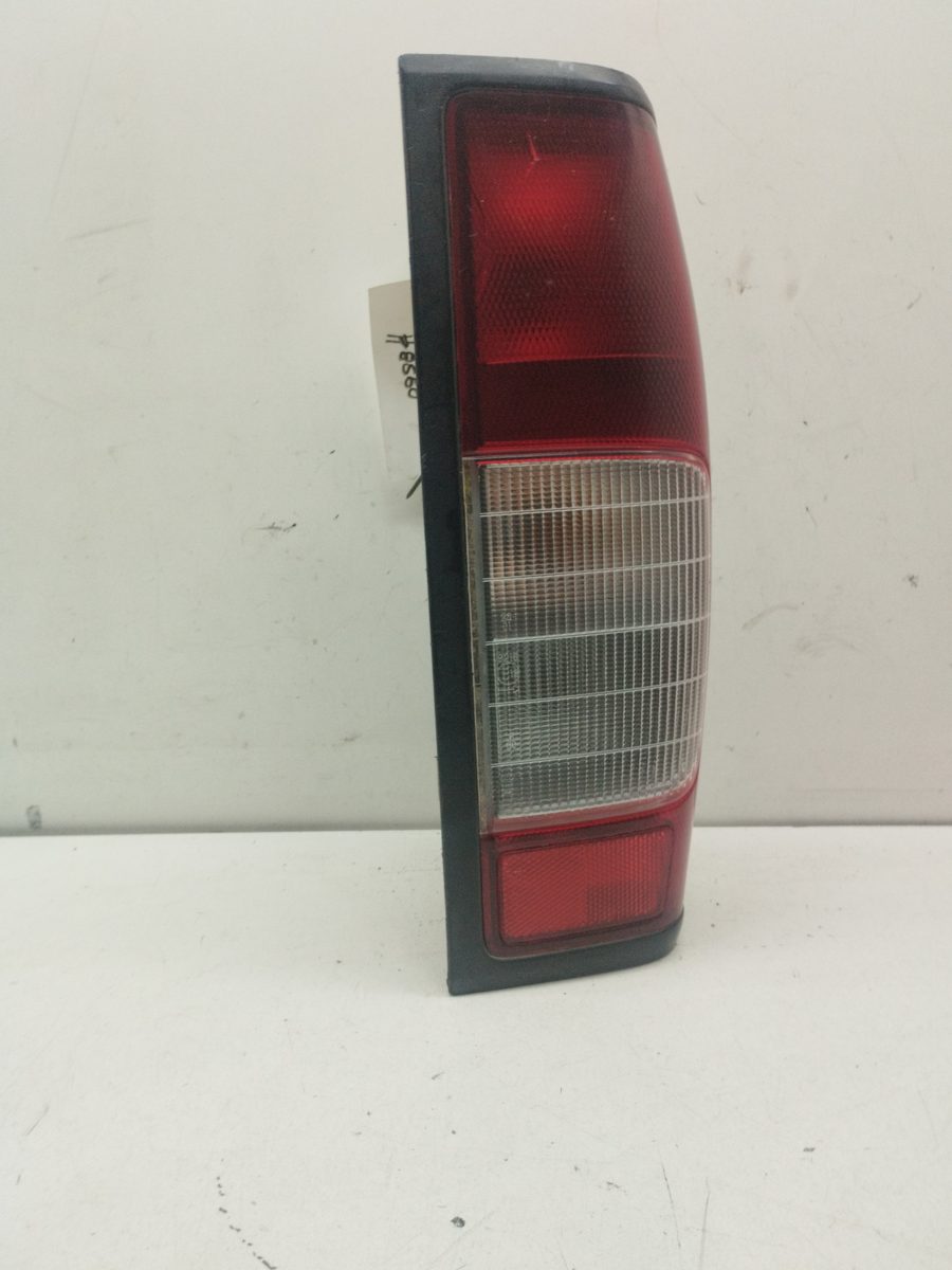 Farol Trasero Derecho Exterior Nissan Navara Pick-up (D40M) 2005-Actualidad Diesel CAT