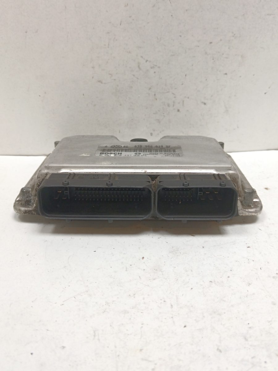 Centralita Motor Uce Volkswagen Golf IV Berlina (1J1) 1997-2003 Highline 06038906019DF