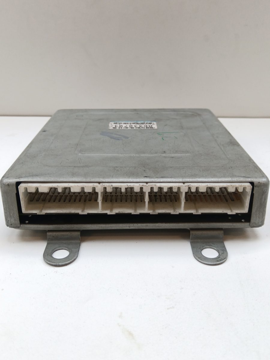 Centralita Motor Uce Mitsubishi Colt Berlina 5 (Z30A) 2004-2009 1.3 Atlantis MD330704