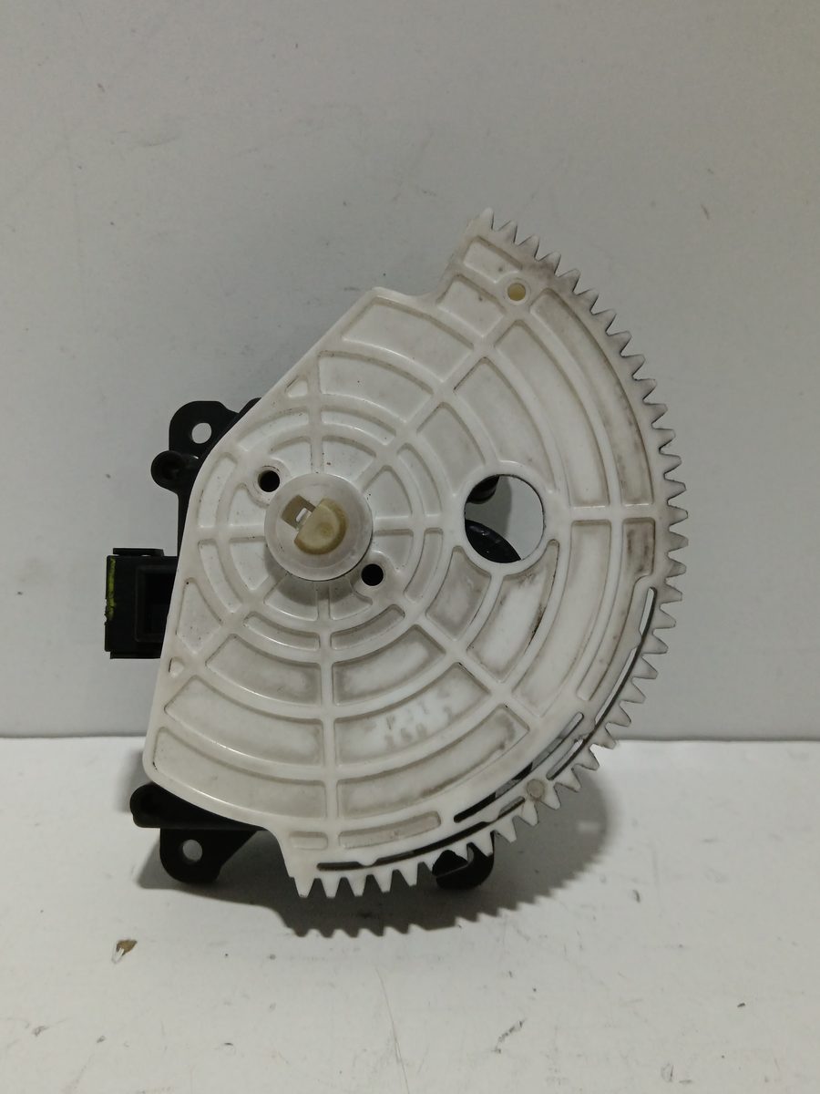 Servomotor de Calefacción Toyota Corolla (E15) 2006-2011 Luna 2.0L 93kW 0638000172PLS