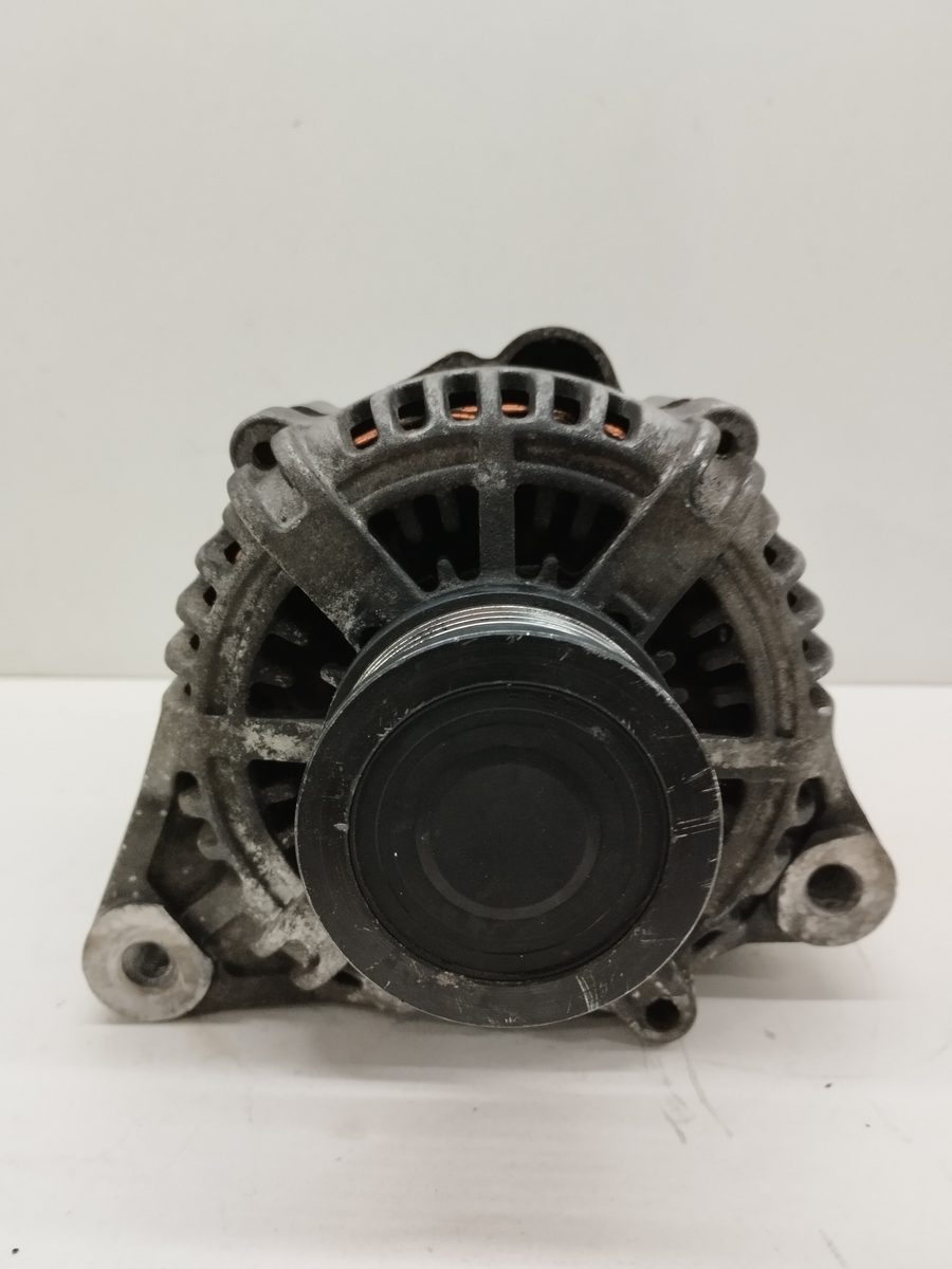 Alternador Hyundai Elantra (XD) 2000-2008 2.0 CRDi Comfort (4-ptas.) 2.0L 83kW 3730027012