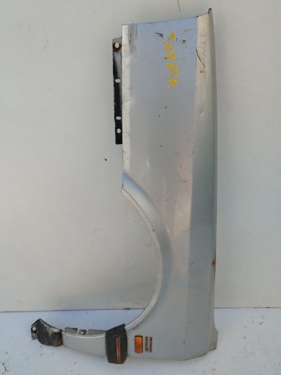 Guardabarro Delantero Izquierdo Toyota Corolla 1986-1990