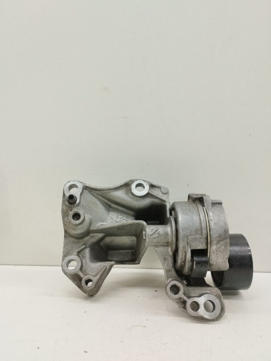 Soporte Alternador Peugeot 208 2012-2019 1.2 16V VTi 1.2L 60kW 9812038180
