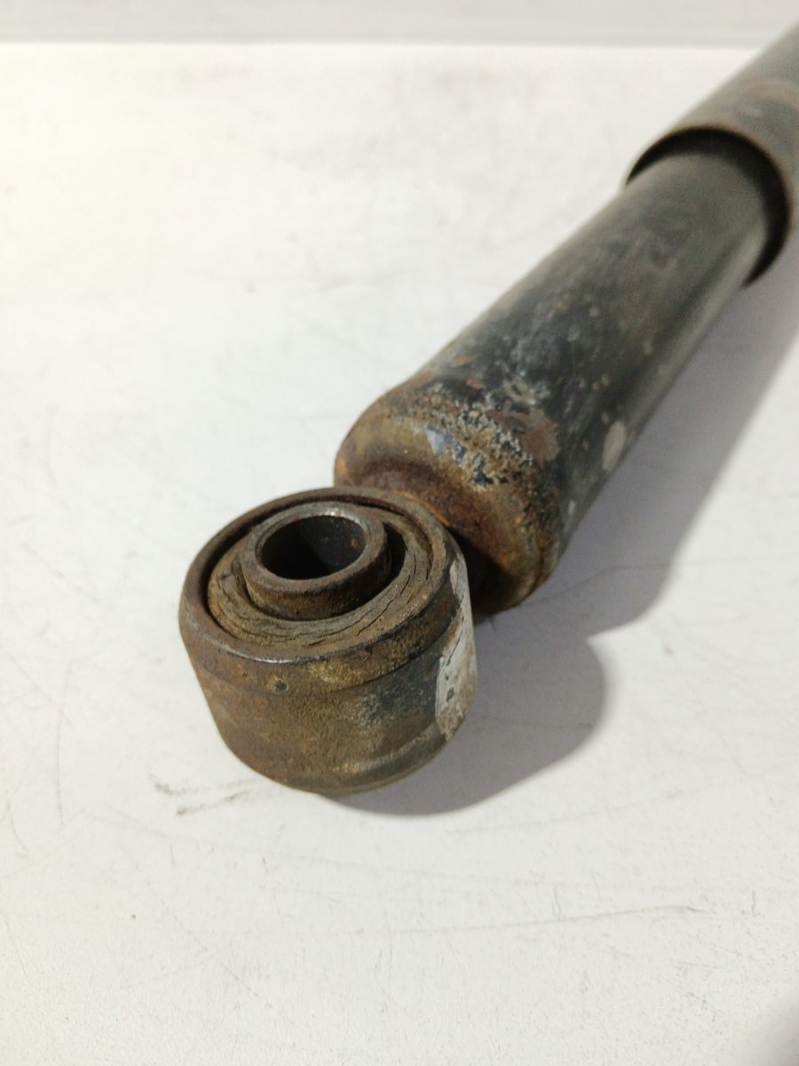 Amortiguador Trasero Der/Izq Hyundai H1 2008-2019 Kasten (Flügeltüren h.) N7336610F