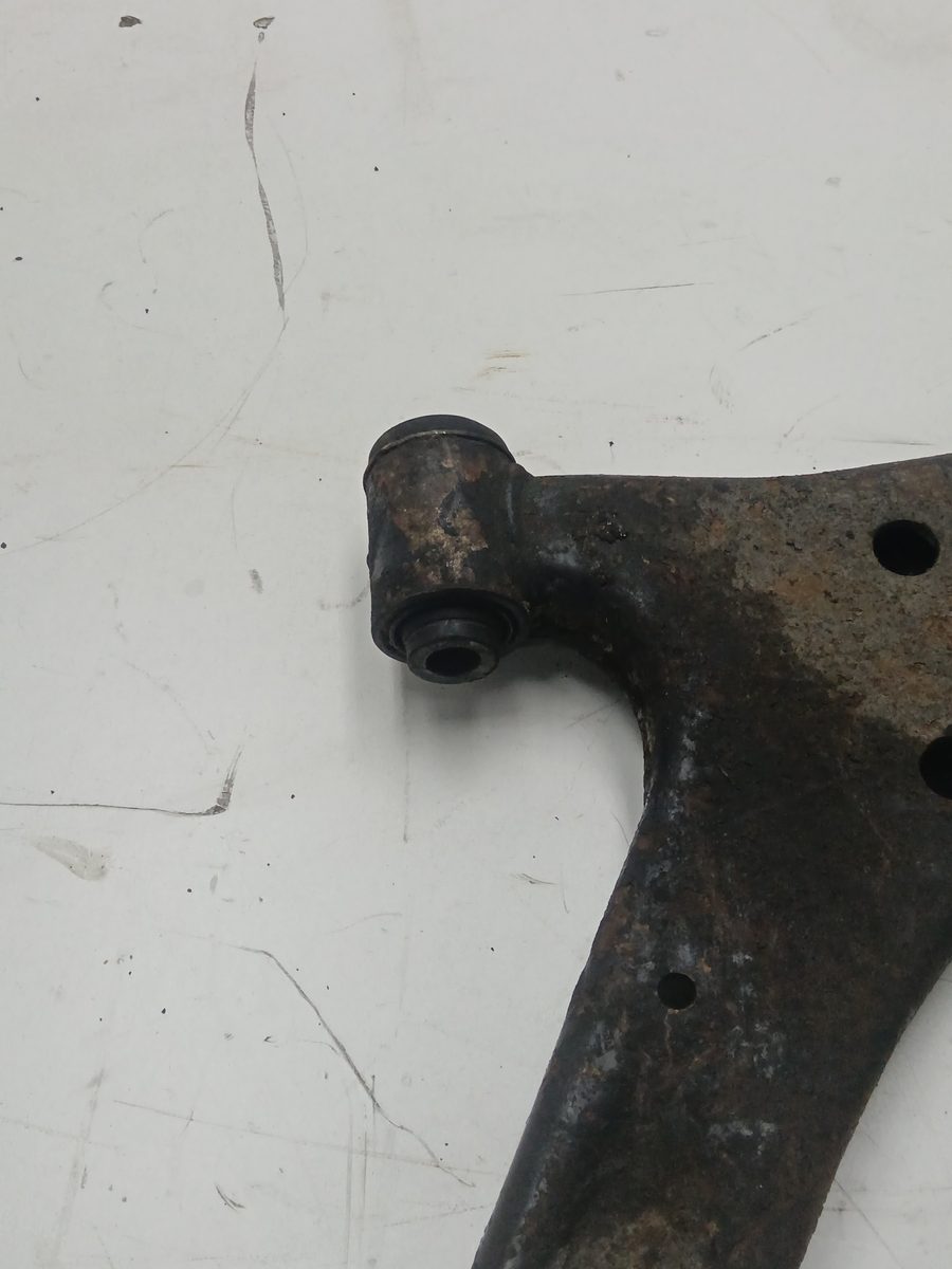 Parrilla De Suspension Inferior Delantera Derecha Suzuki Grand Vitara Jb (JT) 2005-2014