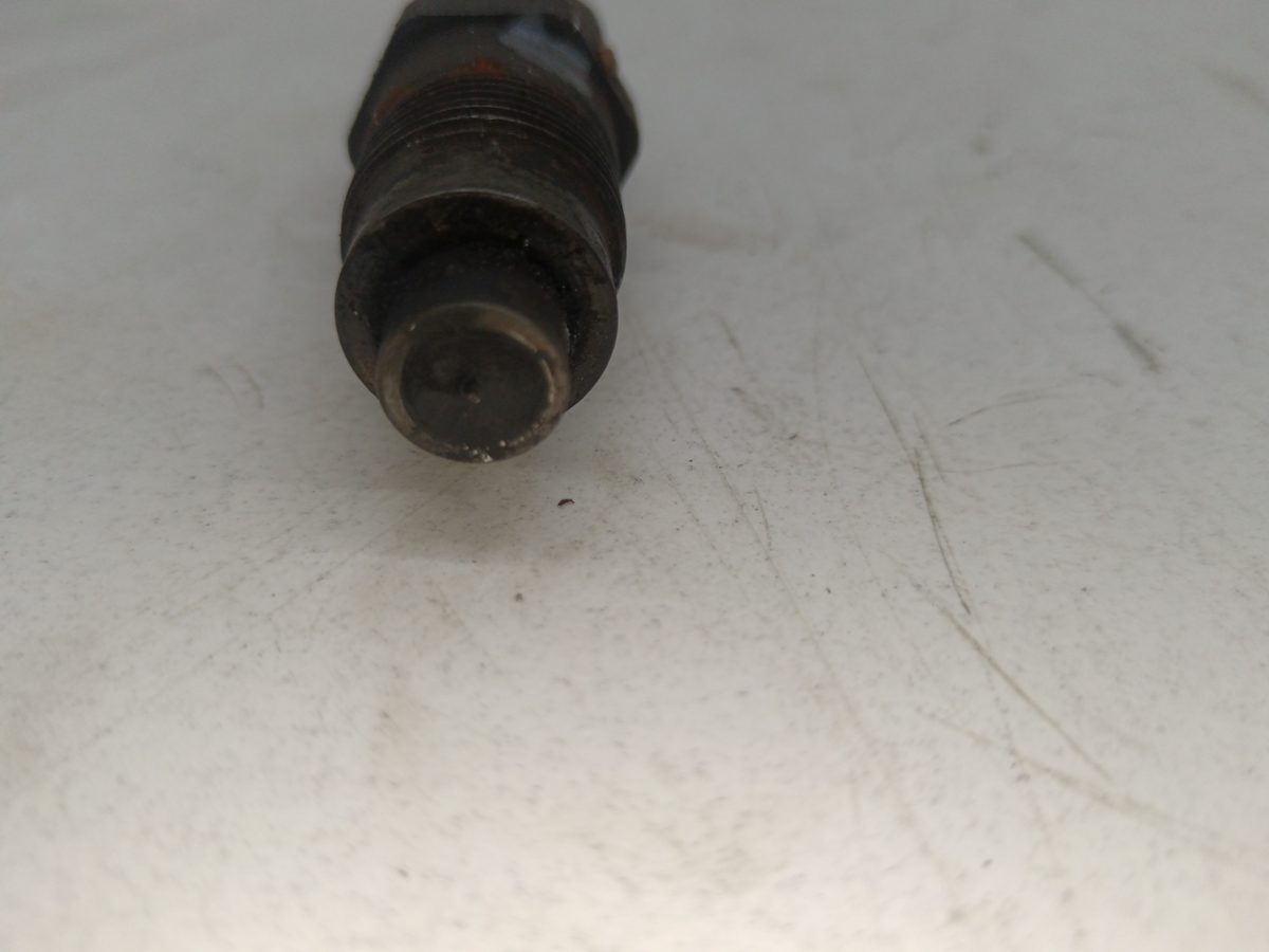 Inyector Hyundai H 100 1994-1999 Furgoneta caj.cerr.acristalada, 6 – plazas 2.5L 55kW