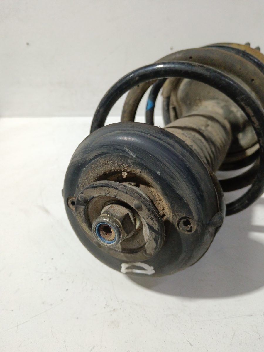 Amortiguador Delantero Derecho Peugeot 308 2007-2013 1.6 16V HDi 1.6L 66kW 6128520R