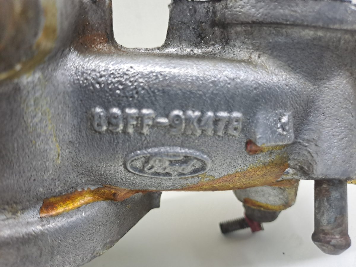 Cuerpo de Termostato Ford Fiesta Berlina (DX) 1999-2002 1.8 Diesel CAT 1.8L 44kW 89FF9K478
