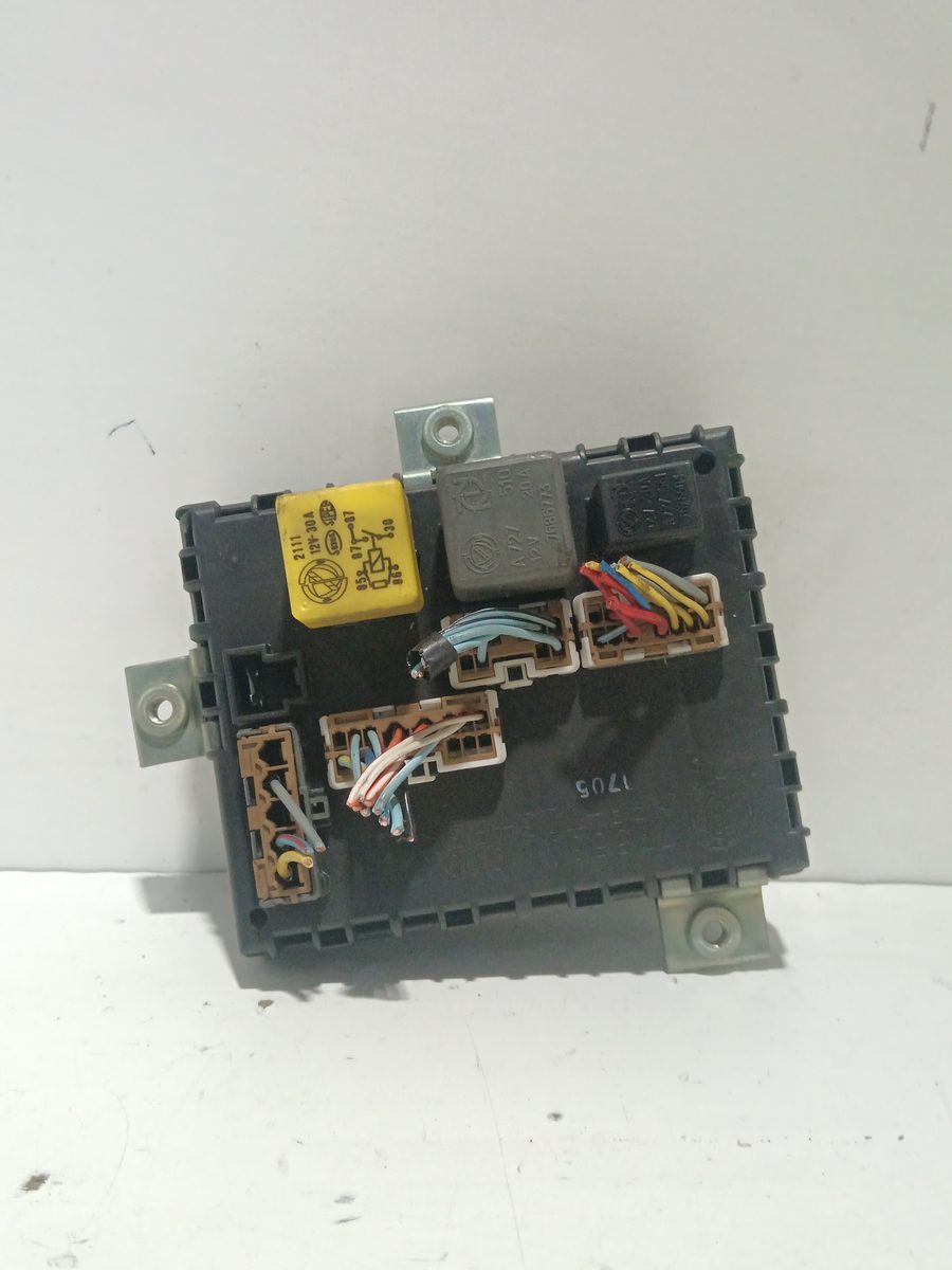 Caja Reles / Fusibles Fiat Grande Punto (199) 2005-2012 7755601C110