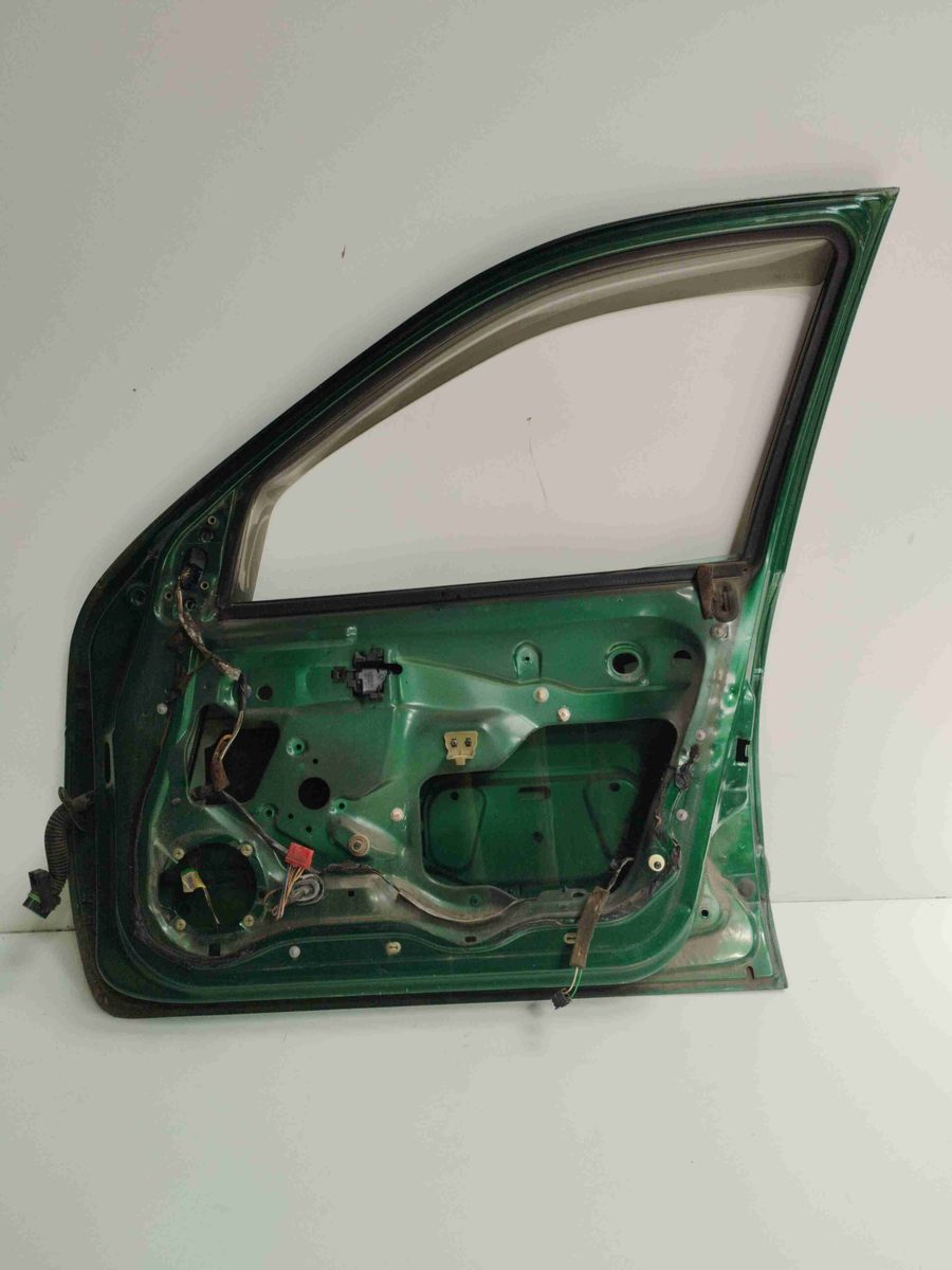 Puerta Delantera Derecha Renault Megane I Berlina Hatchback (BA0) 1995-1999 Alize