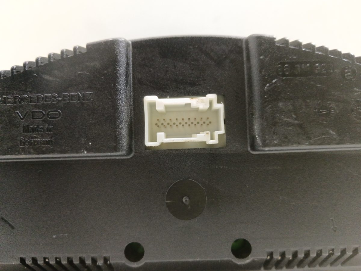 Tablero de Instrumentos Mercedes-Benz Clase C (W203) Sportcoupe 2000-2008 A2035401947