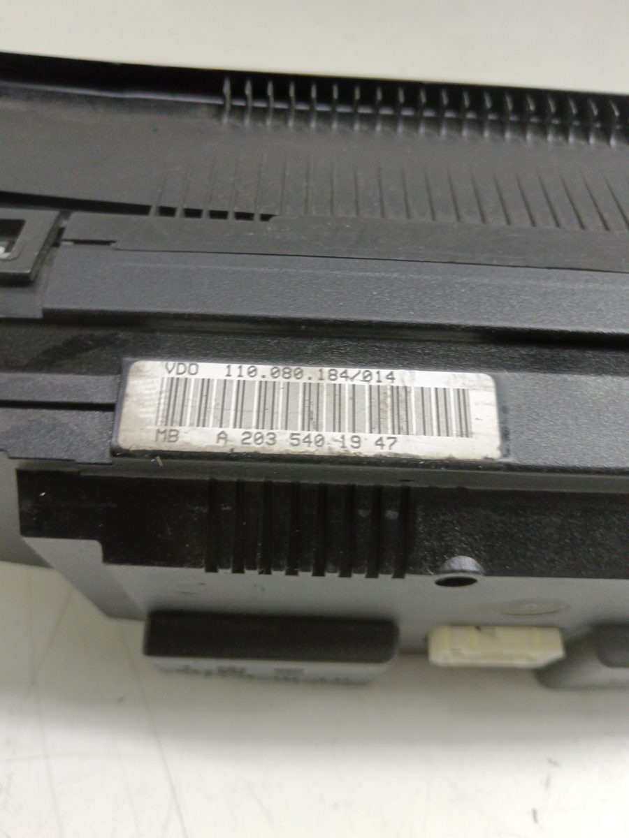 Tablero de Instrumentos Mercedes-Benz Clase C (W203) Sportcoupe 2000-2008 A2035401947