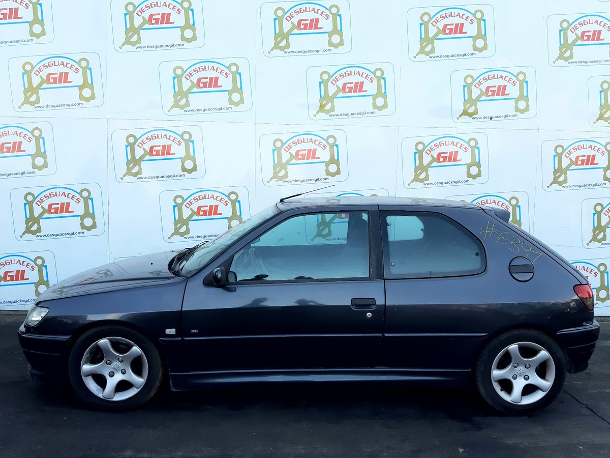 Puerta Delantera Derecha Peugeot 306 Berlina 3/4/5 Puertas (S2) 1997-2003 XS