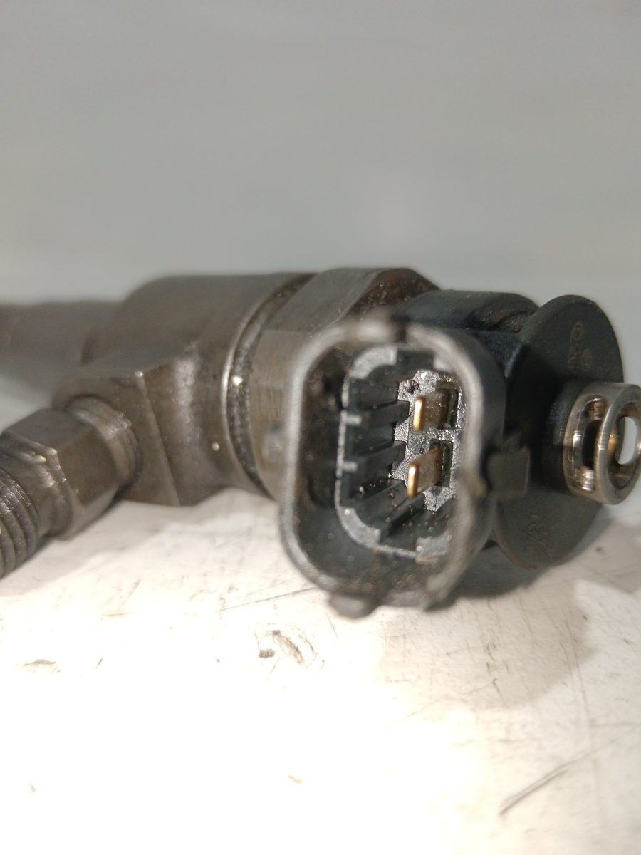 Inyector Peugeot 206 Berlina 1998-2010 1.4 HDi 1.4L 50kW 0445110075