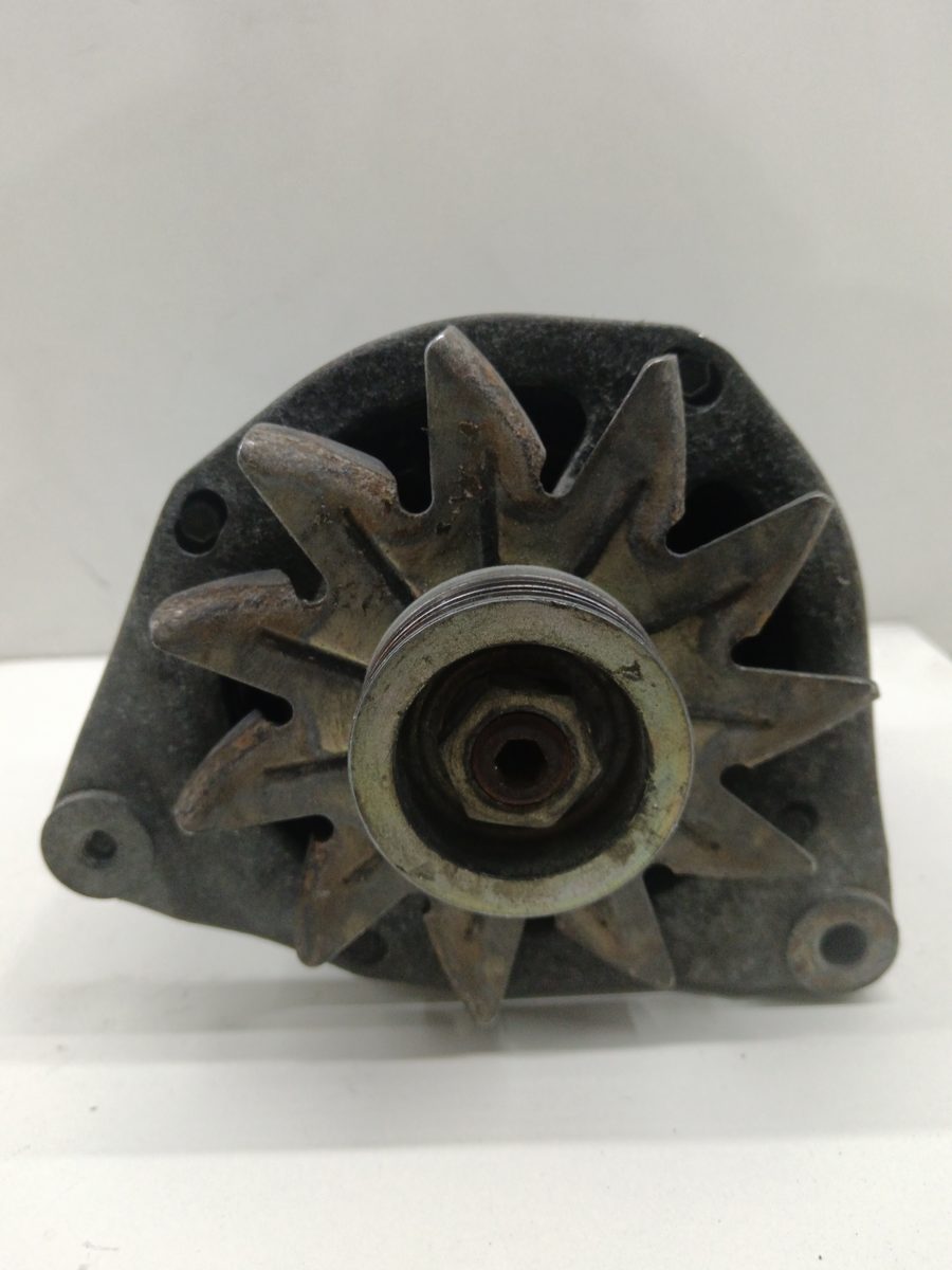 Alternador Peugeot 205 Berlina 1983-1998 1,1 1.1L 44kW 2441370