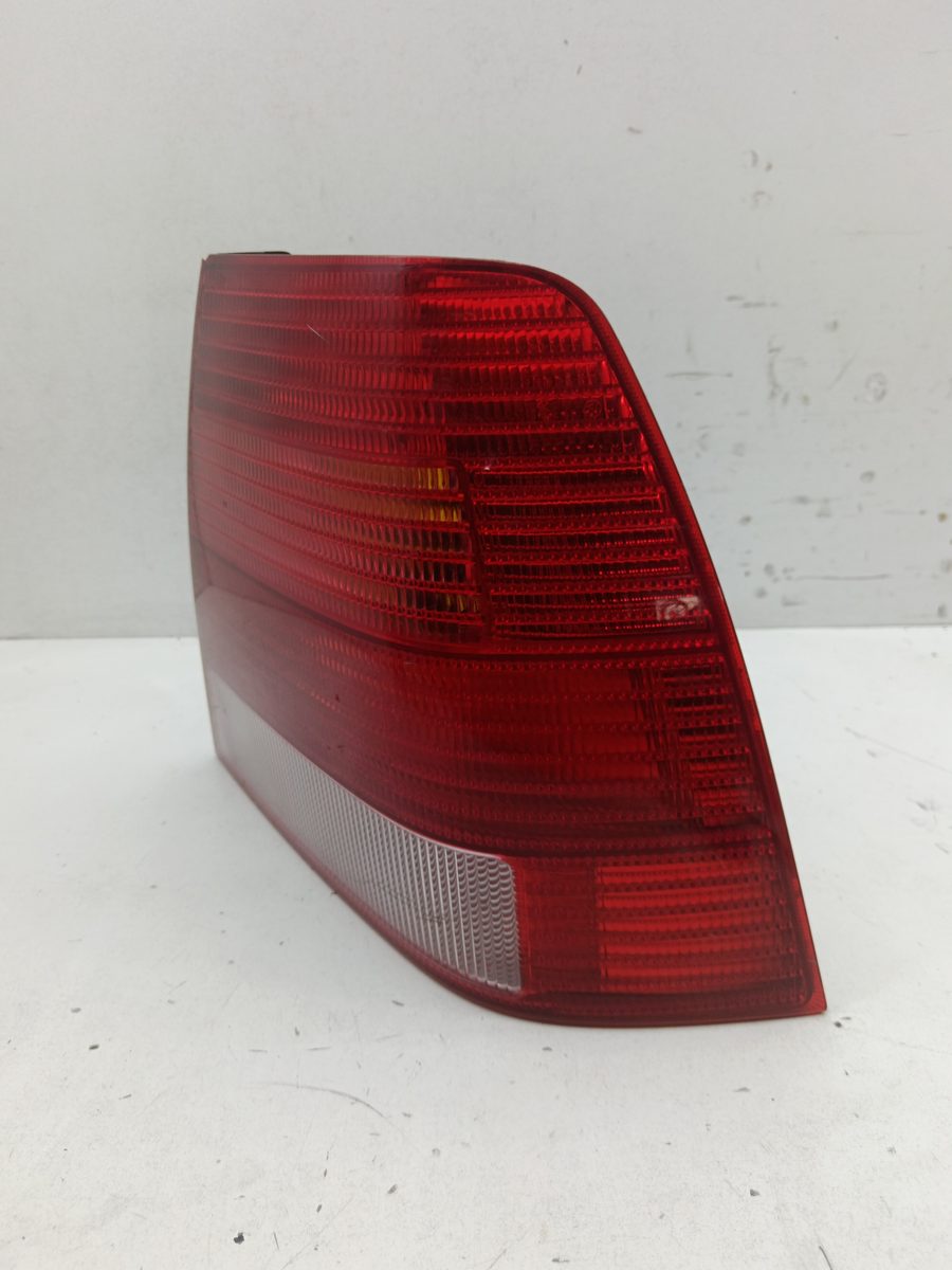 Farol Trasero Derecho Exterior Volkswagen Bora Berlina (1J2) 1998-2005 98041J5945257
