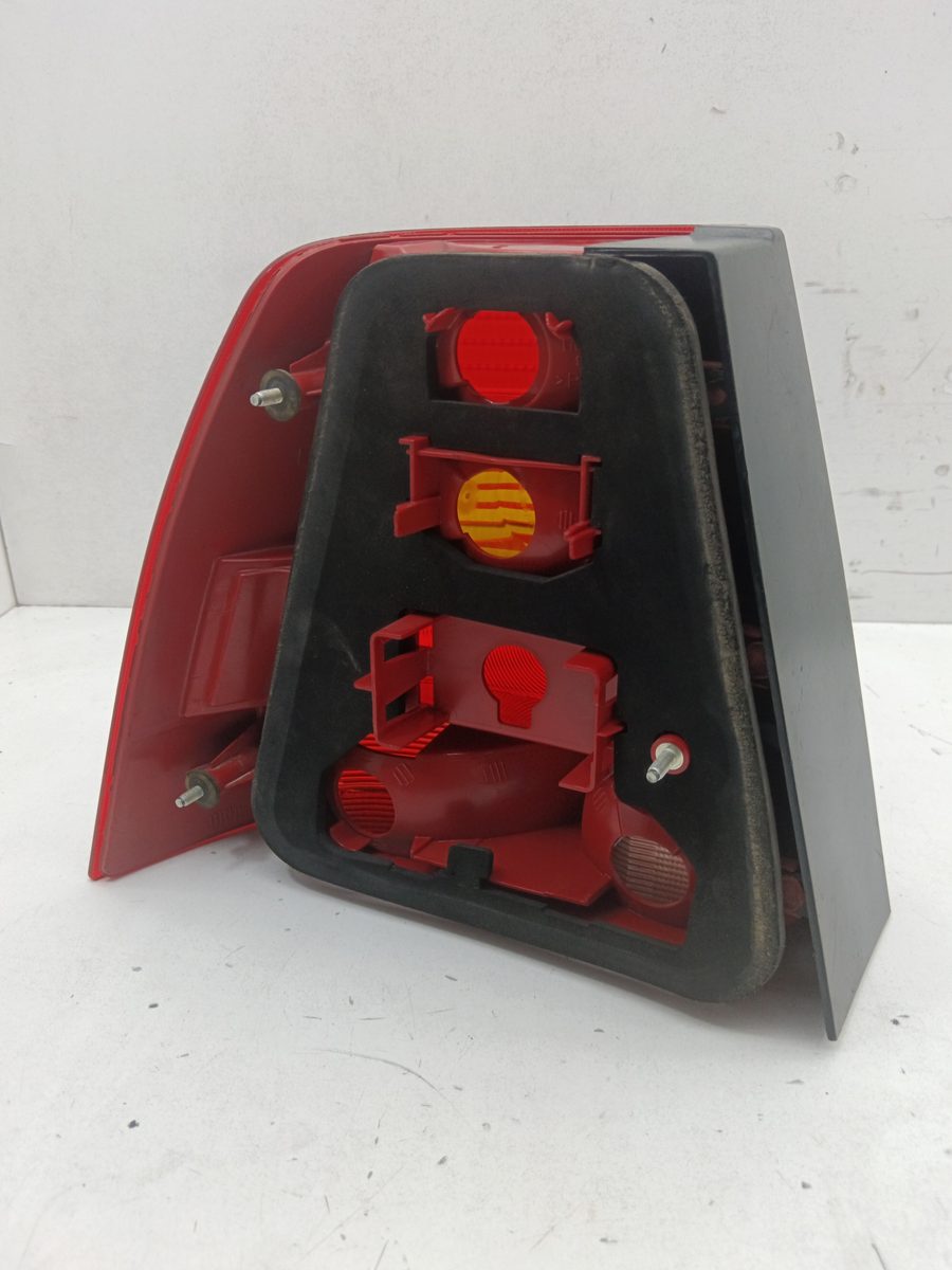 Farol Trasero Derecho Exterior Volkswagen Bora Berlina (1J2) 1998-2005 98041J5945257