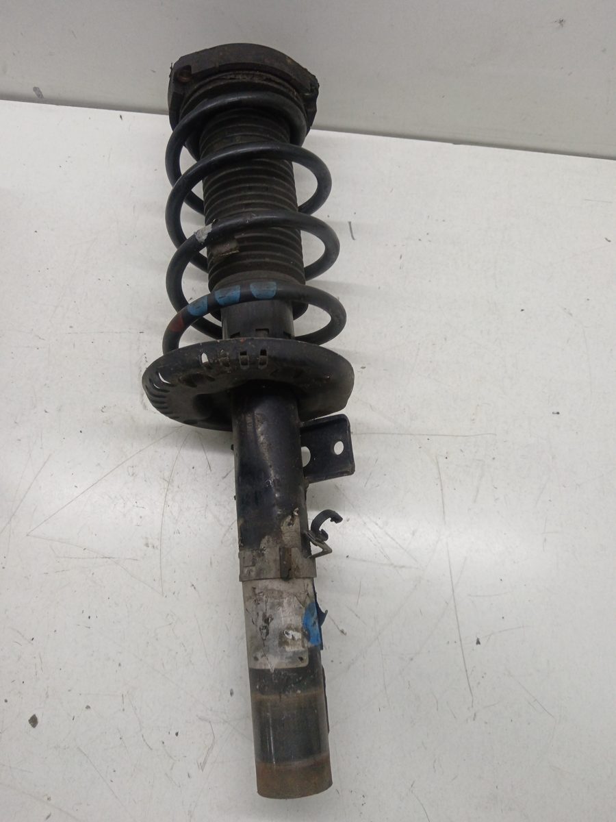 Amortiguador Delantero Der/Izq Volkswagen Fox (5Z1) 2005-2012 Básico 1.4L 55kW 5Z041303