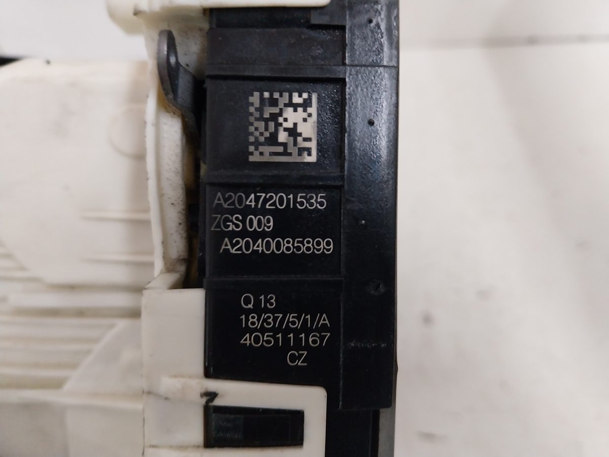 Cerradura Puerta Delantera Izquierda Mercedes-Benz Clase C (W204) Berlina A2047201535