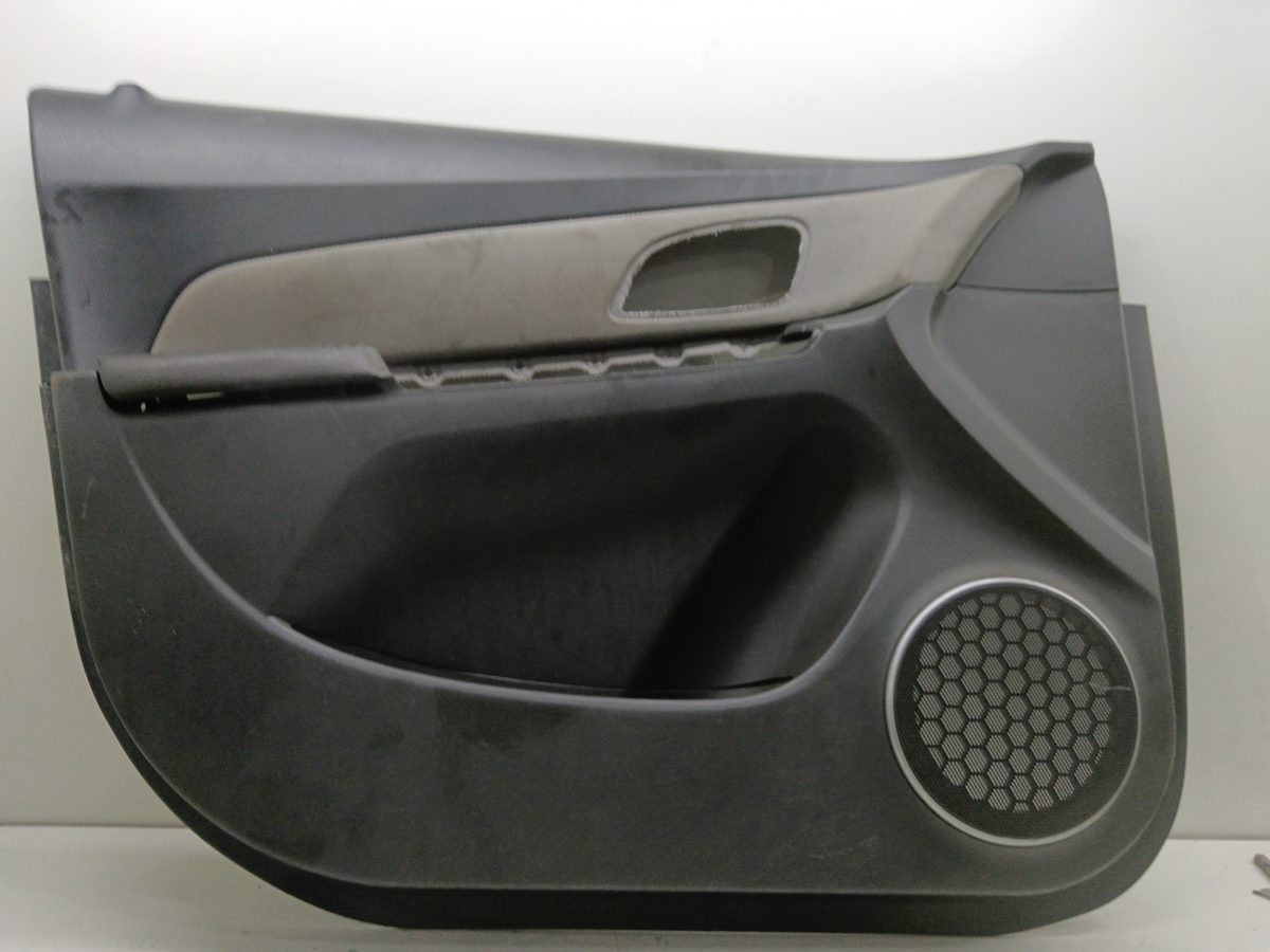 Tapizado Interior Puerta Delantero Izquierdo Chevrolet Cruze 2009-2014 LS 96957313